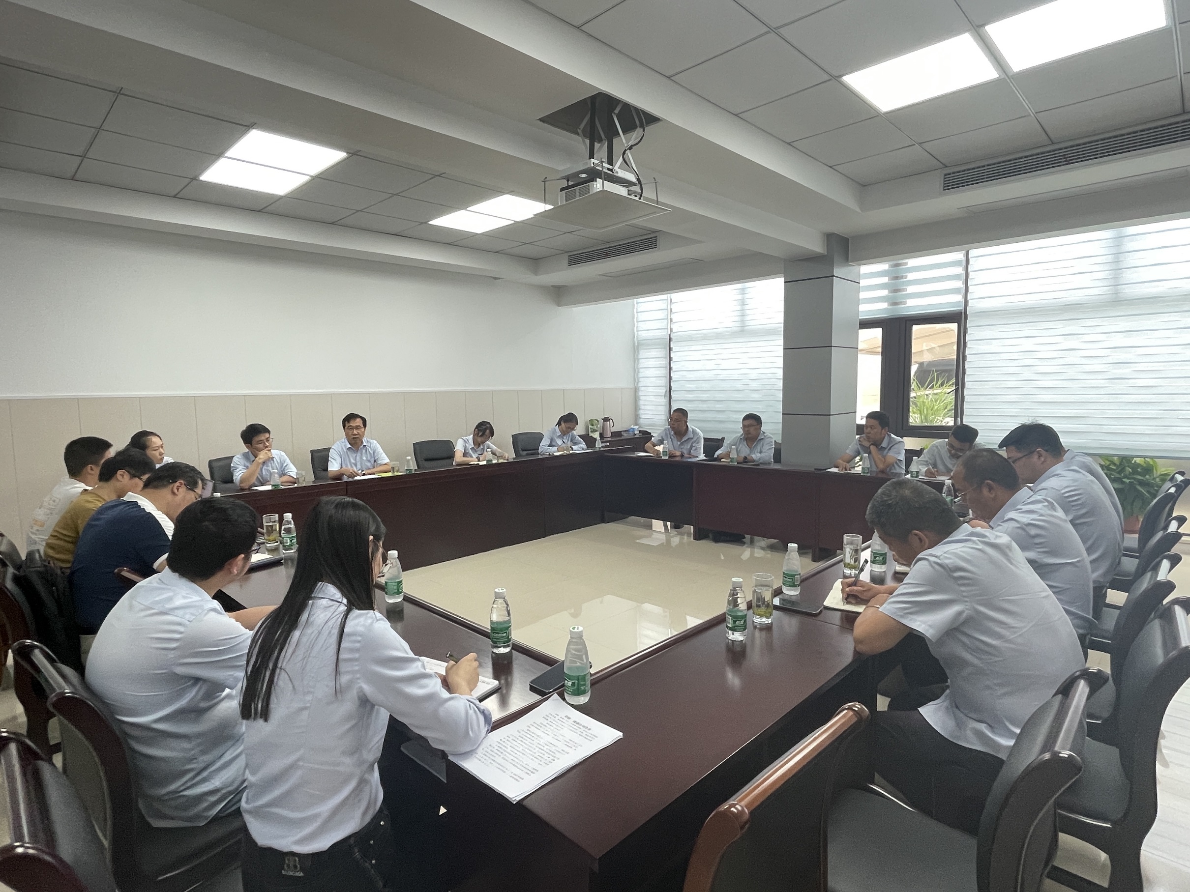 美綠公司吸收合并盛通公司啟動會 - 副本.jpg